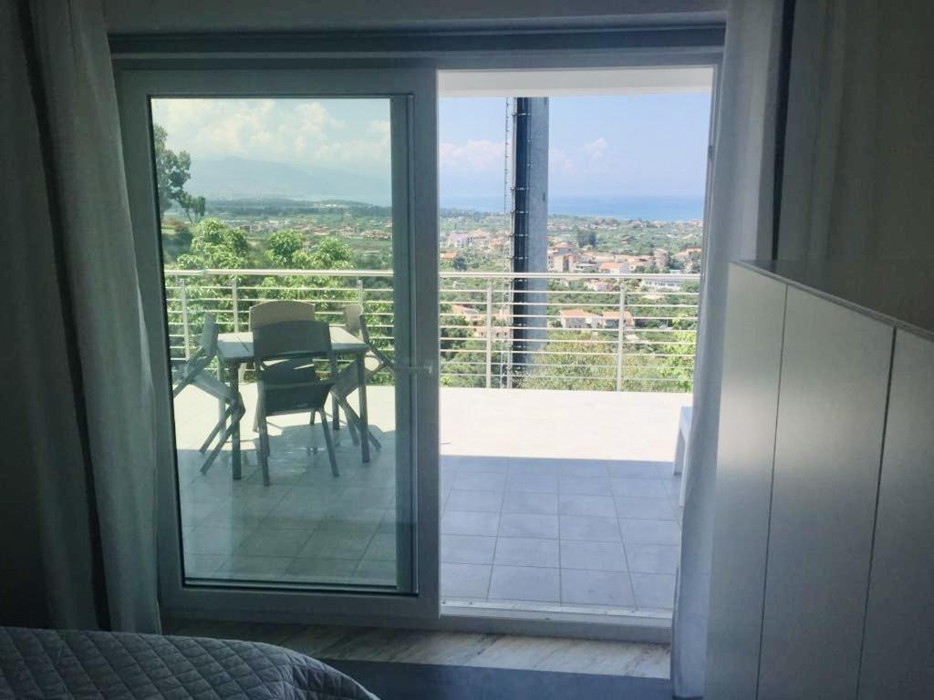 Resilienza Apartment Capo d'Orlando Bagian luar foto